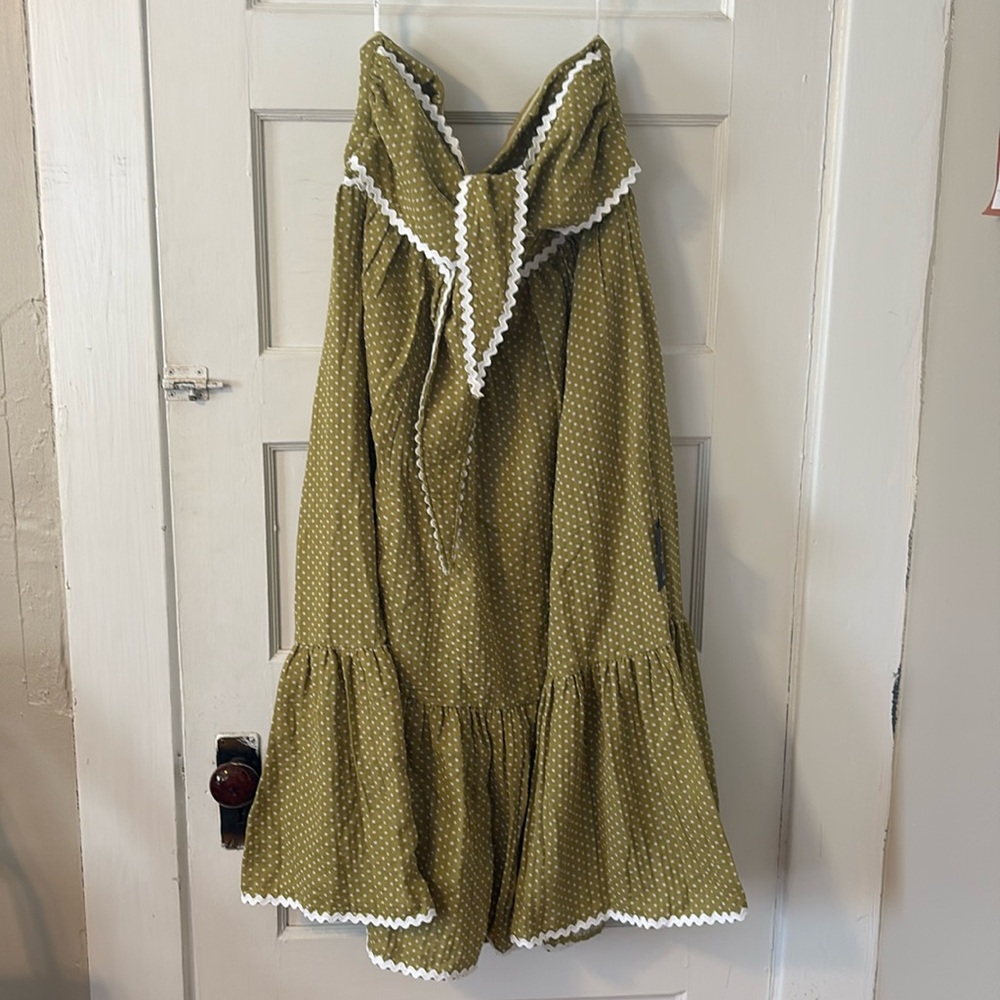 💙Lulu's Green Polka Dot Midi - Picture 5 of 10